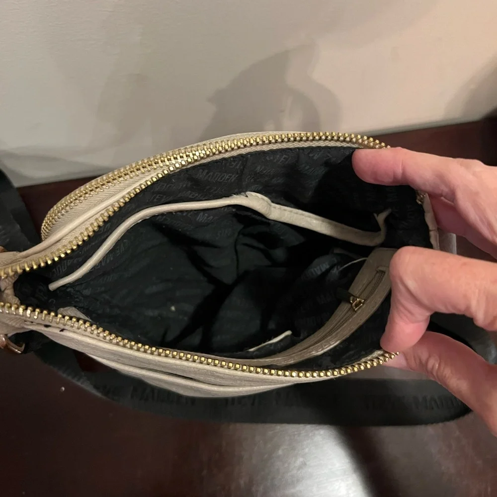 Steve Madden Off White Vegan Leather Crossbody Bag - Picture 5 of 6